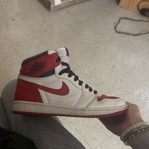 Air Jordan 1 Retro High OG - White / Red Men’s Basketball Shoe Mens 8.5